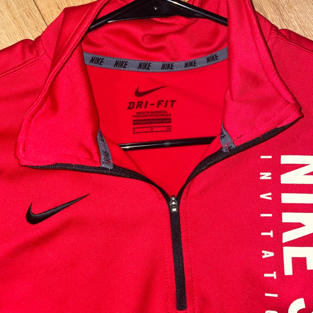 Nike south dri fit quarter zip - Picture 2 of 2